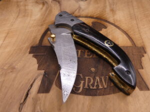 Couteau Élégant en Acier Damas – Coffret Cadeau