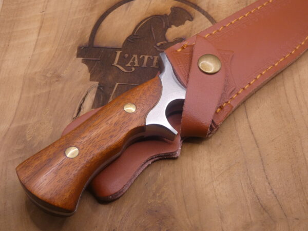 Poignard en acier inoxydable avec manche en bois